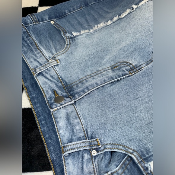 Two Tone Denim Jeans - Picture 6 of 7